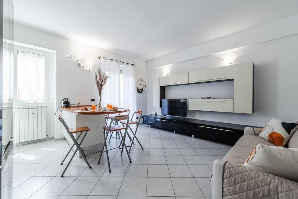 Nuovissima Dimora Con Terrazzino Lejlighed Milano Eksteriør billede