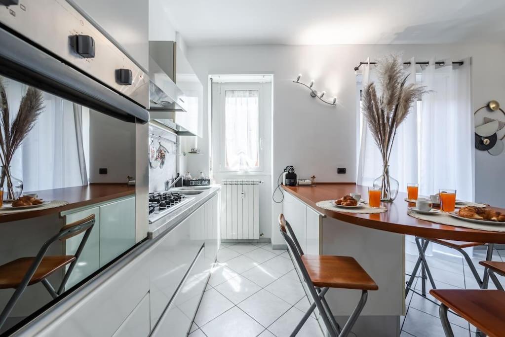 Nuovissima Dimora Con Terrazzino Lejlighed Milano Eksteriør billede